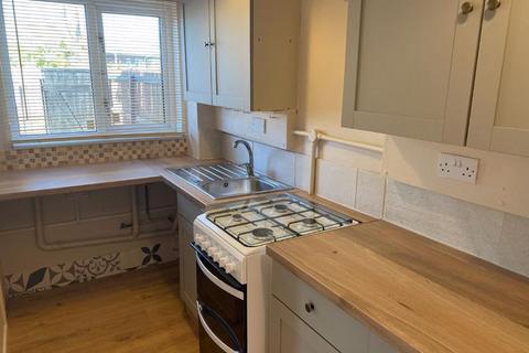 1 bedroom end of terrace house to rent, St Julians, Newport
