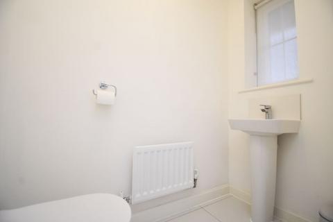 undefined, Raghill Close, Basingstoke RG24