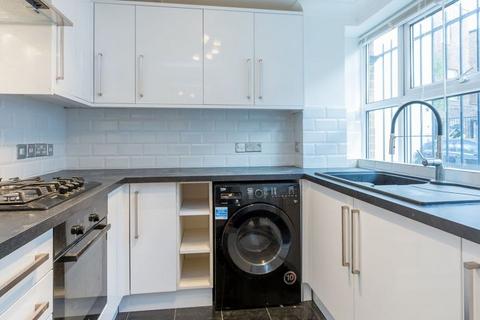 2 bedroom flat to rent, N19
