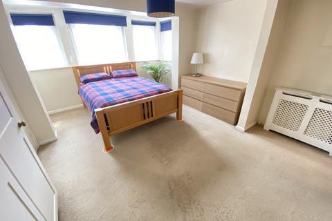 1 bedroom flat to rent, Rosehill House, Emmer Green, RG4