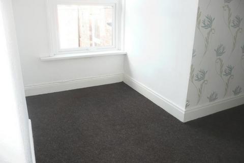 2 bedroom flat to rent, Station Street, Saltburn, TS12