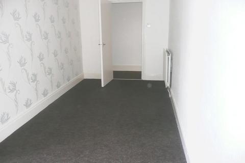 2 bedroom flat to rent, Station Street, Saltburn, TS12