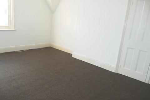 2 bedroom flat to rent, Station Street, Saltburn, TS12