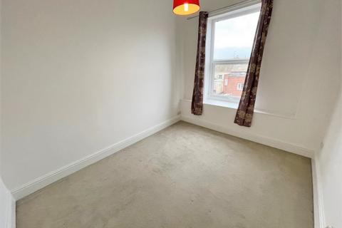 1 bedroom flat to rent, Queen Street, Redcar, TS10