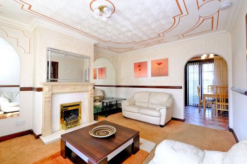 3 bedroom terraced house to rent - Byron Avenue, Northfield, Aberdeen, AB16