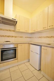 Studio to rent, Torrington Park, North Finchley N12