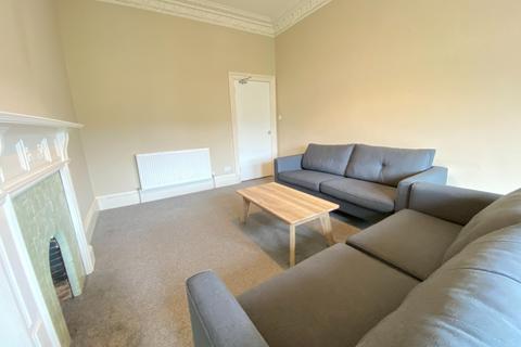 3 bedroom flat to rent, Polwarth Place, Polwarth, Edinburgh, EH11