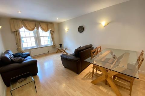 3 bedroom flat to rent, Gayfield Place Lane, Broughton, Edinburgh, EH1