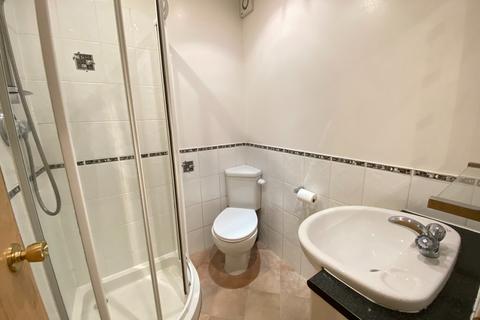 3 bedroom flat to rent, Gayfield Place Lane, Broughton, Edinburgh, EH1