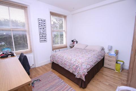 2 bedroom flat to rent, Primrose Gardens, Primrose Hill