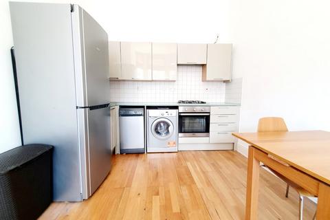 2 bedroom flat to rent, Primrose Gardens, Primrose Hill