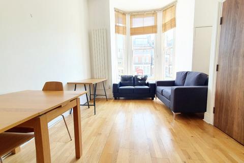 2 bedroom flat to rent, Primrose Gardens, Primrose Hill