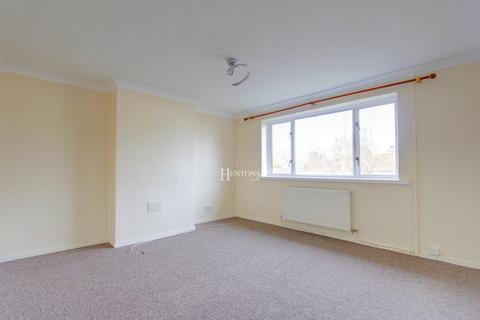 2 bedroom maisonette to rent, Pennant Crescent, Lakeside, Cardiff