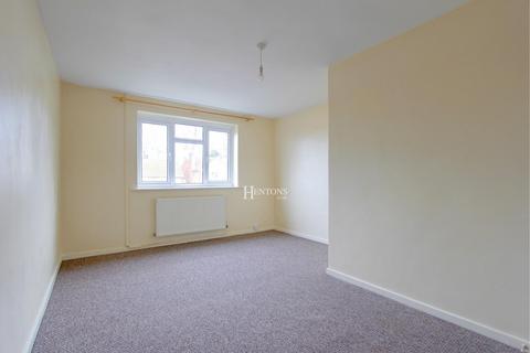 2 bedroom maisonette to rent, Pennant Crescent, Lakeside, Cardiff