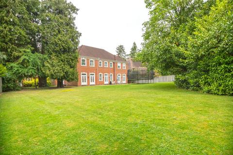 5 bedroom detached house to rent, Lady Margaret Road, Sunningdale, Berkshire, SL5