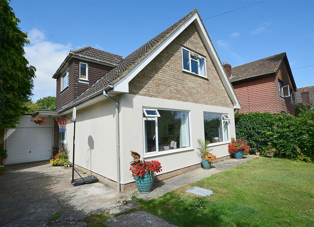 Langham Road, Robertsbridge 3 bed detached house £540,000
