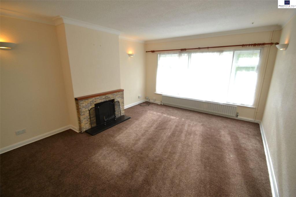 Bromet Close, Watford, Herts, WD17 2 bed flat £1,100 pcm (£254 pw)