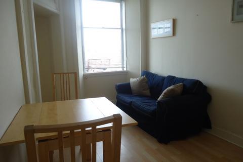 1 bedroom flat to rent, Causewayside, Newington, Edinburgh, EH9