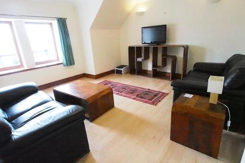3 bedroom flat to rent, Westburn Road, Aberdeen, AB25