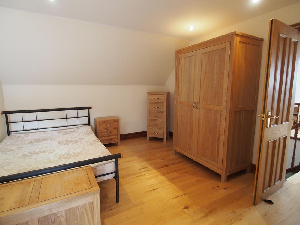 Bedroom 2 (1)