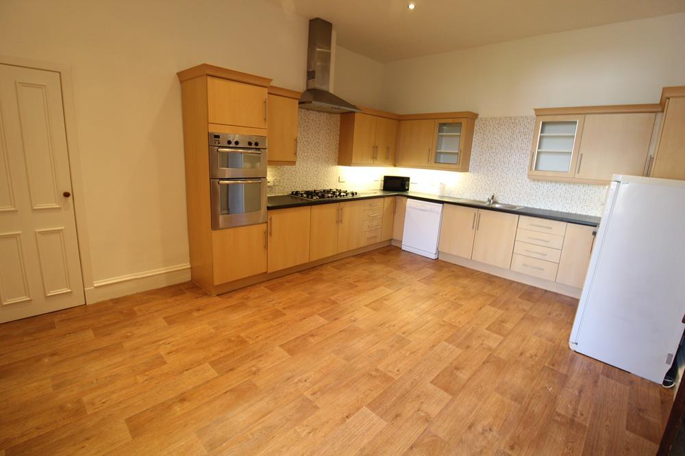 Desswood Place, Aberdeen, AB25 6 bed end of terrace house to rent £
