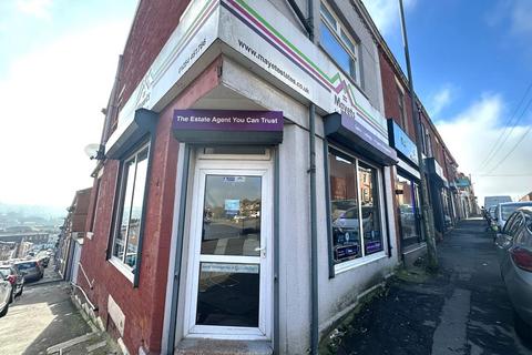 Shop to rent, London Road, Blackburn. Lancs. BB1 7LR