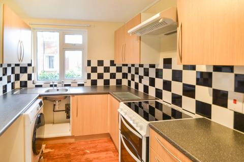 1 bedroom flat to rent, Dalford Court, Hollinswood