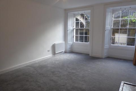 2 bedroom flat to rent, Leopold Place, New Town, Edinburgh, EH7
