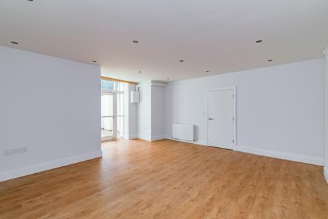 2 bedroom apartment to rent, Parklea, Fulwood Park, liverpool L17