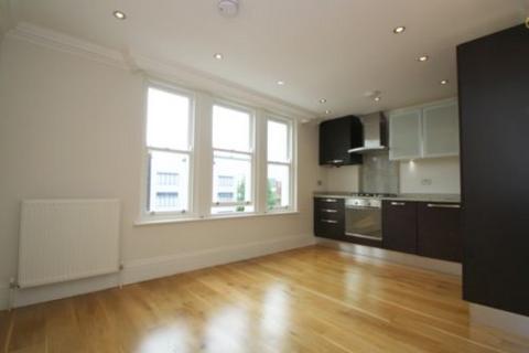 2 bedroom flat to rent, Holloway Road, Upper Holloway, N7