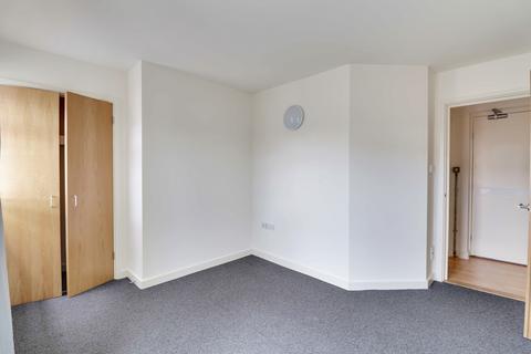 2 bedroom flat to rent, Poets Court, Brookfield Road, Northampton NN2