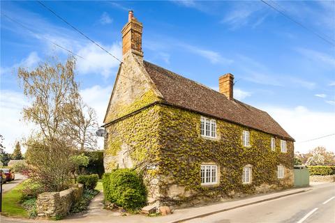 3 bedroom semi-detached house to rent, Medcroft Road, Tackley, Kidlington, Oxfordshire, OX5