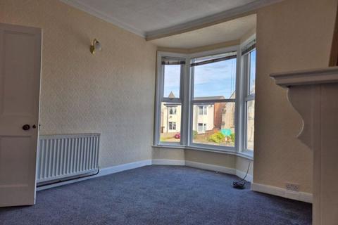 2 bedroom apartment to rent, Seabank Road, Southport PR9