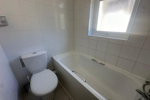 1 bedroom apartment to rent, Chelsham Road, South Croydon