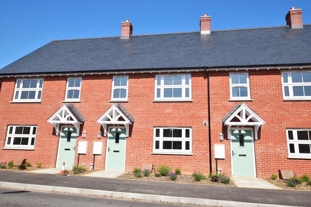 Bulmer Road, Sudbury, CO10 7HJ 3 bed terraced house £260,000