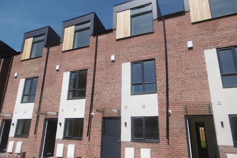 3 bedroom terraced house to rent, Roberts Yard, Beeston, NG9 2LJ