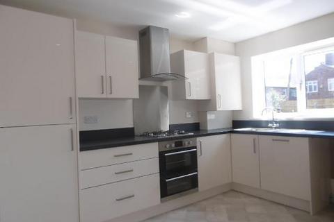 3 bedroom terraced house to rent, Roberts Yard, Beeston, NG9 2LJ