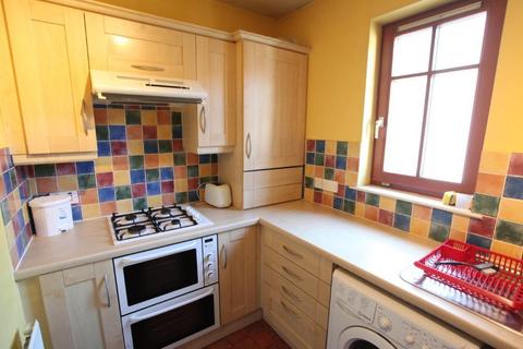 2 bedroom flat to rent, East Cromwell Street, Leith, Edinburgh, EH6