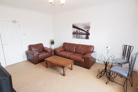 2 bedroom flat to rent, School Terrace, Aberdeen, AB24