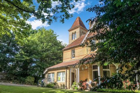 8 bedroom character property for sale, Court Road, Freshwater, Isle of Wight