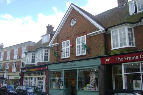 2 bedroom flat to rent, Swan Street, Petersfield GU32