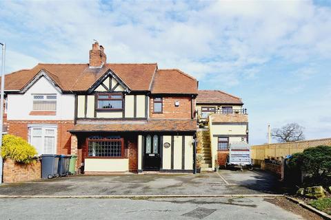 2 bedroom terraced house to rent, Seaton Street, Winsford