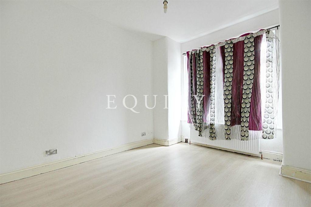 Argyle Road, Edmonton, N18 2 bed terraced house £1,400 pcm (£323 pw)