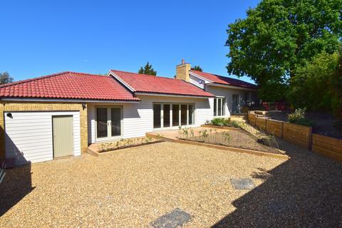 3 bedroom detached bungalow to rent, Shooters Drive, Nazeing EN9