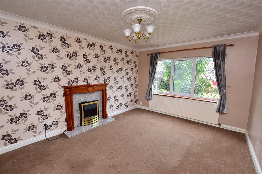 Faulding Way, Grimsby, Lincolnshire, DN37 3 bed semidetached house £