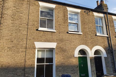 2 bedroom terraced house to rent, Norwich Street, Cambridge CB2