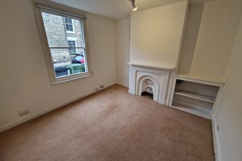 2 bedroom terraced house to rent, Norwich Street, Cambridge CB2