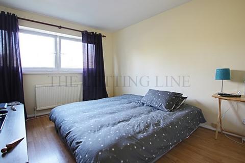 1 bedroom apartment to rent, Chase Green Avenue, Enfield Chase, Enfield, Middlesex, EN2