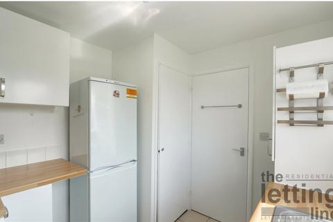 1 bedroom apartment to rent, Linwood Crescent, Enfield, Middlesex, EN1