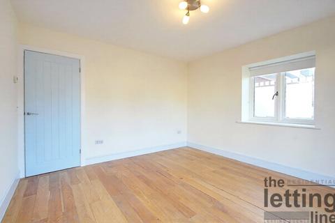 undefined, Burnt Farm Ride, Enfield, Middlesex, EN2